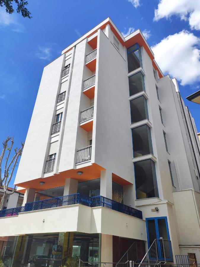 Hotel Senior Κατόλικα Εξωτερικό φωτογραφία