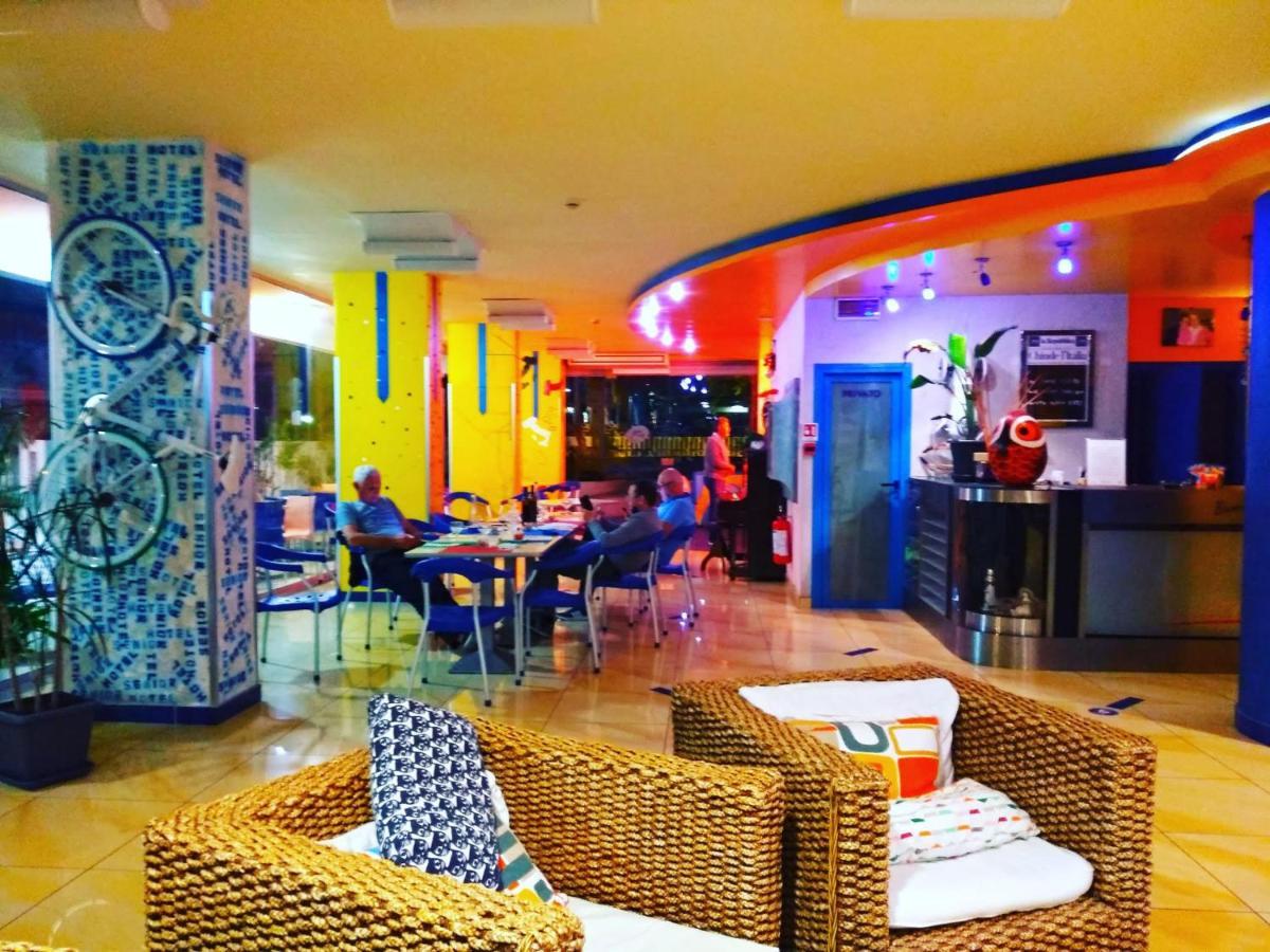 Hotel Senior Κατόλικα Εξωτερικό φωτογραφία