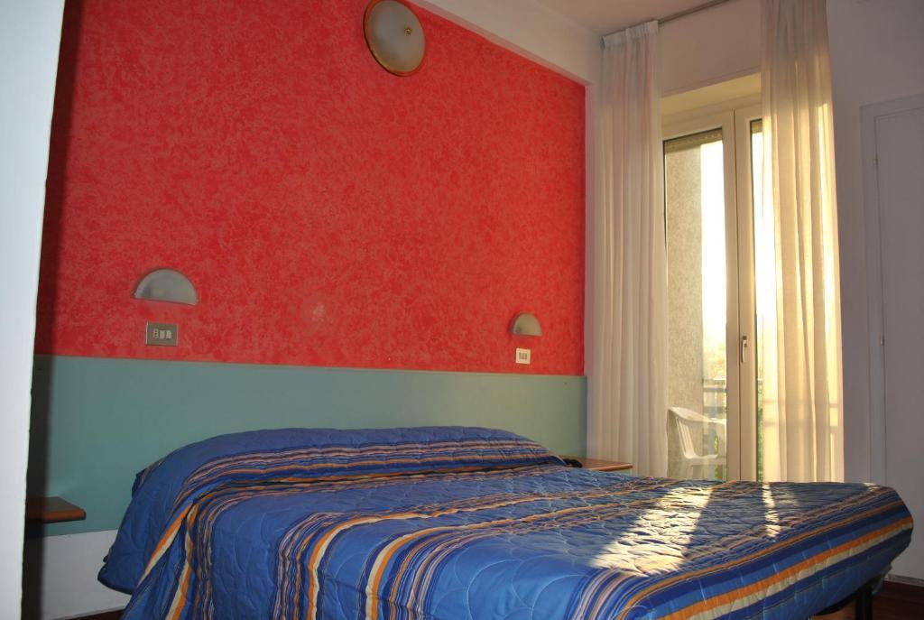 Hotel Senior Κατόλικα Δωμάτιο φωτογραφία